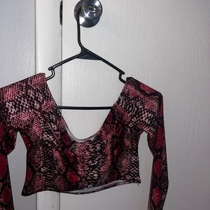 Cropped party pink snake skin crop top from fashion nova never worn